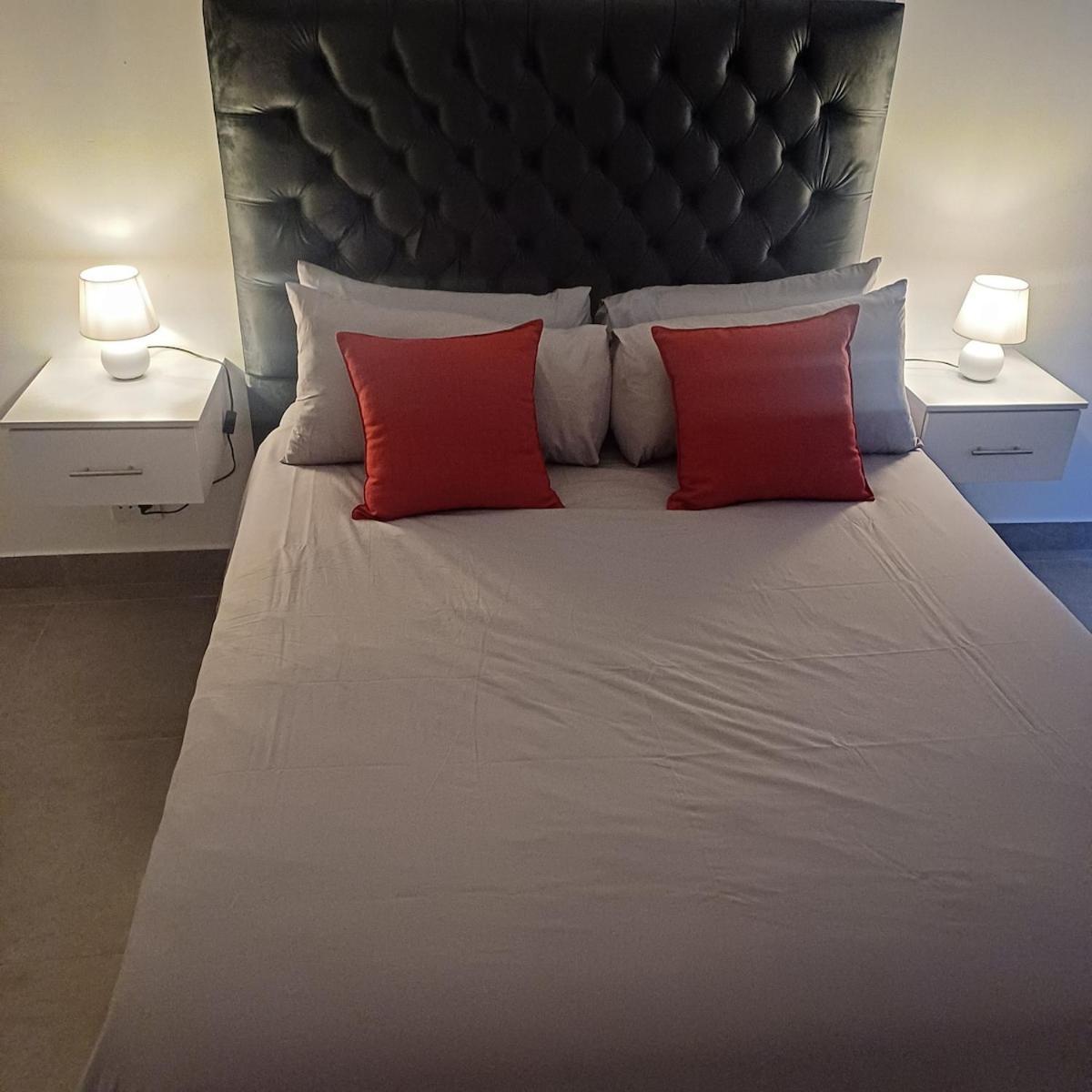 Apartment Hydepark 45 Cape Town