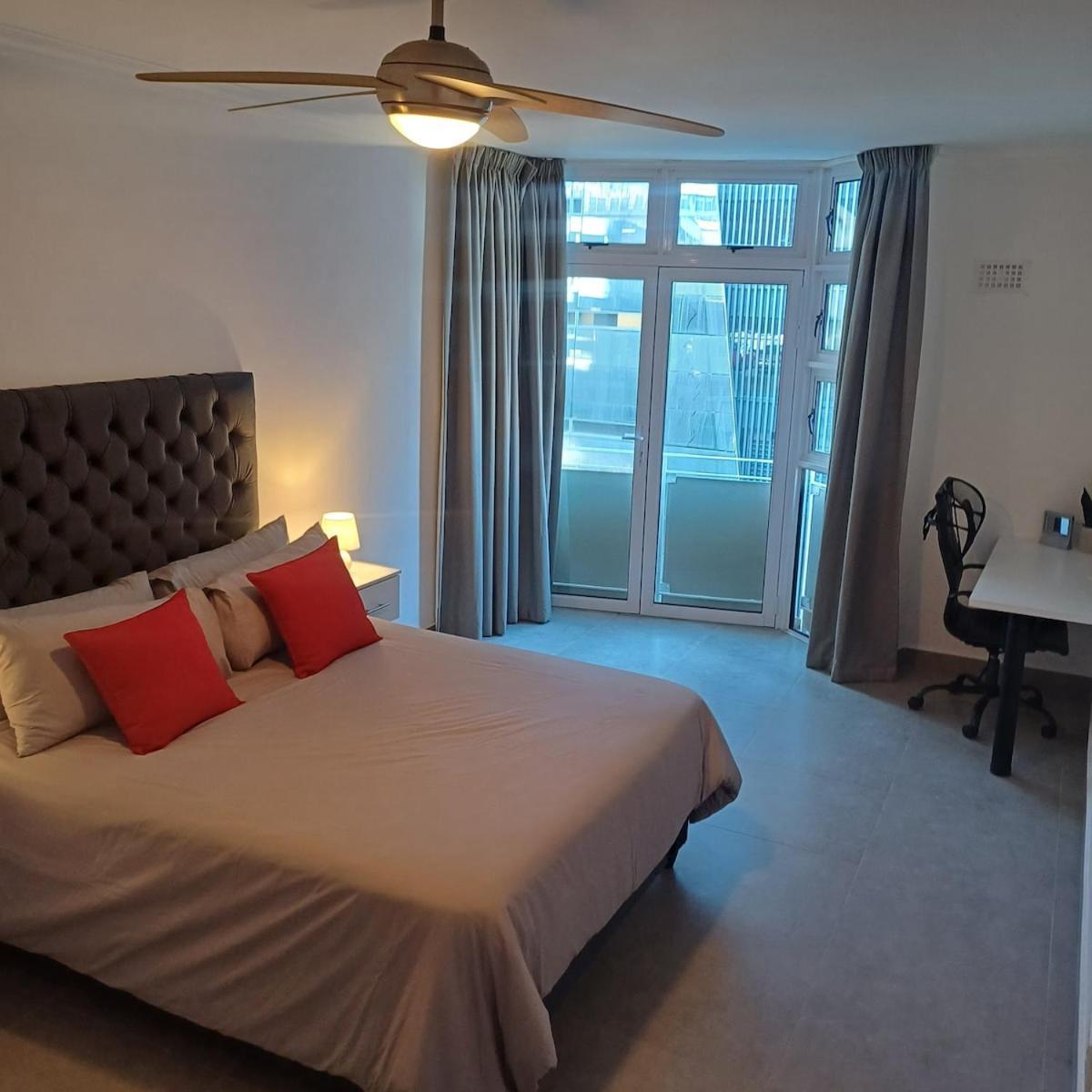 Apartment Hydepark 45 Cape Town